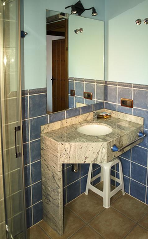 Apartamentos Rurales El Calama Zarza De Granadilla Pokoj fotografie
